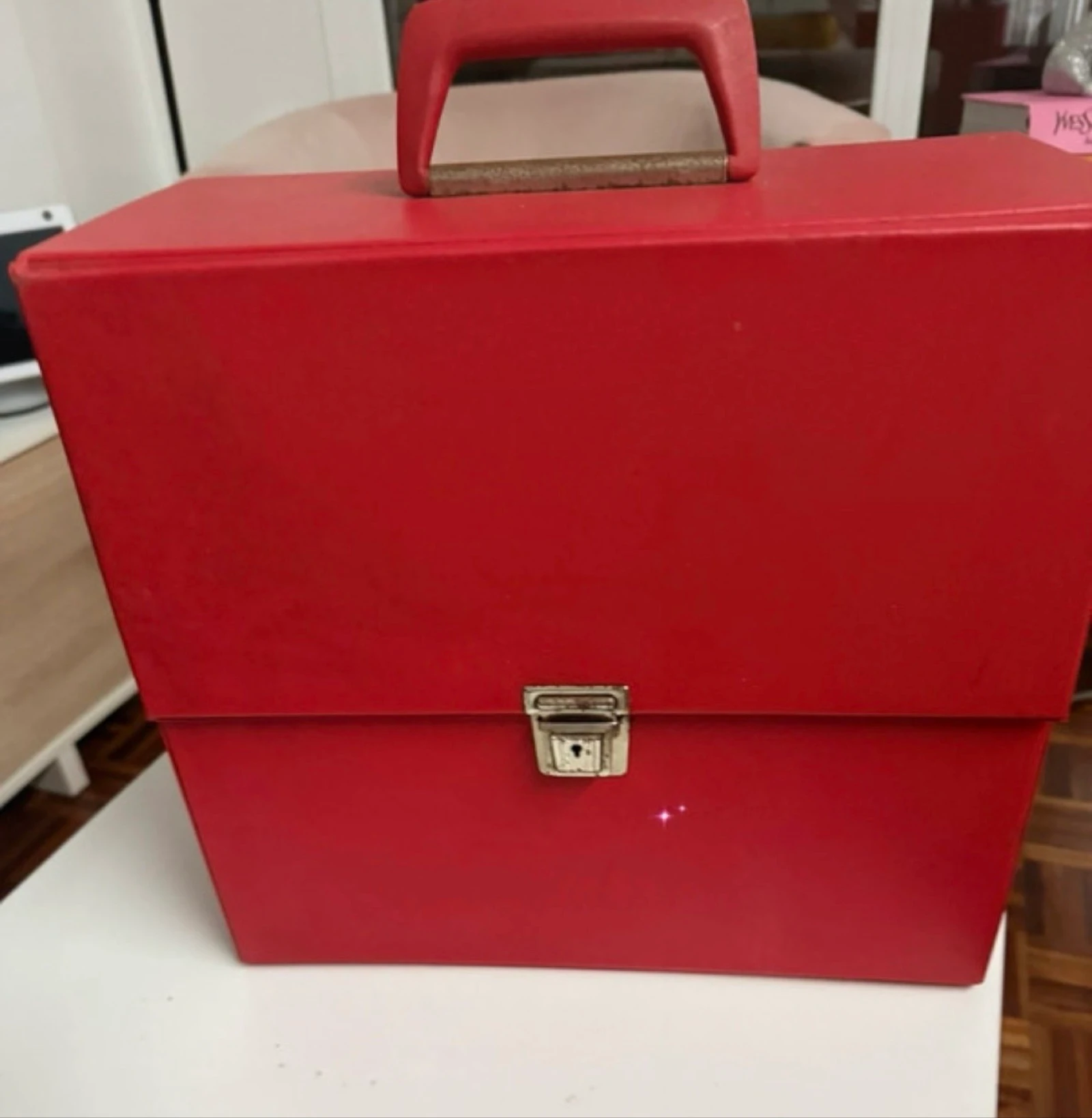 Maletín vinilos rojo